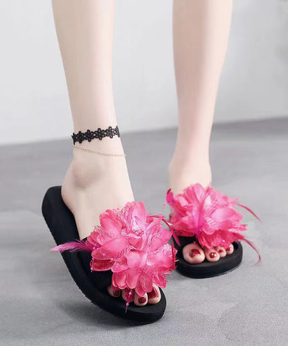 Well Tailored Sandals with a Graceful Silhouette