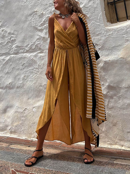 Effortlessly Elegant Garment with a Timeless Design