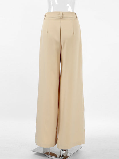 Effortlessly Elegant Trousers with a Timeless Design