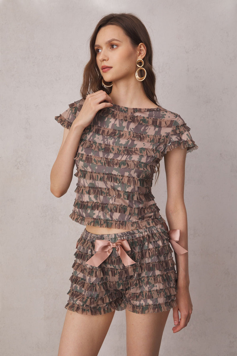 Sophisticated Garment with a Clean Classic Look