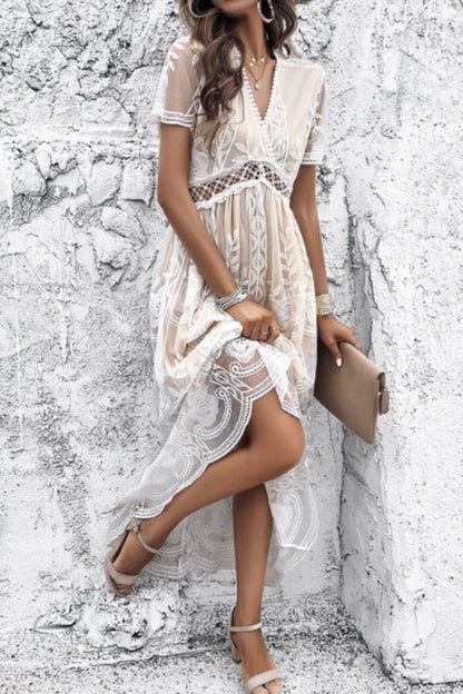 Classic Vintage Dress with a Flattering Fit