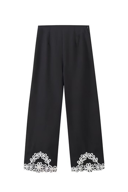Effortlessly Elegant Garment with a Timeless Design