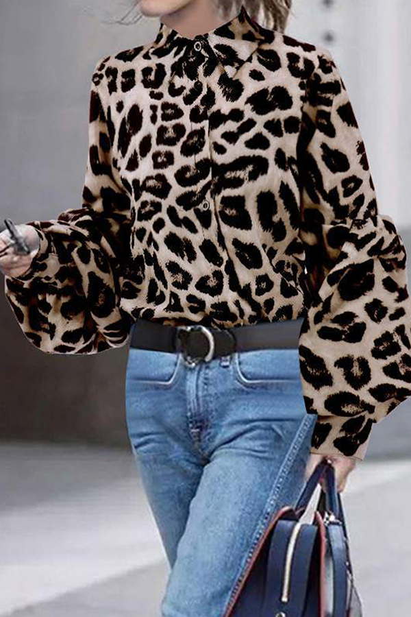 Classic Vintage & Enduringly Stylish Top