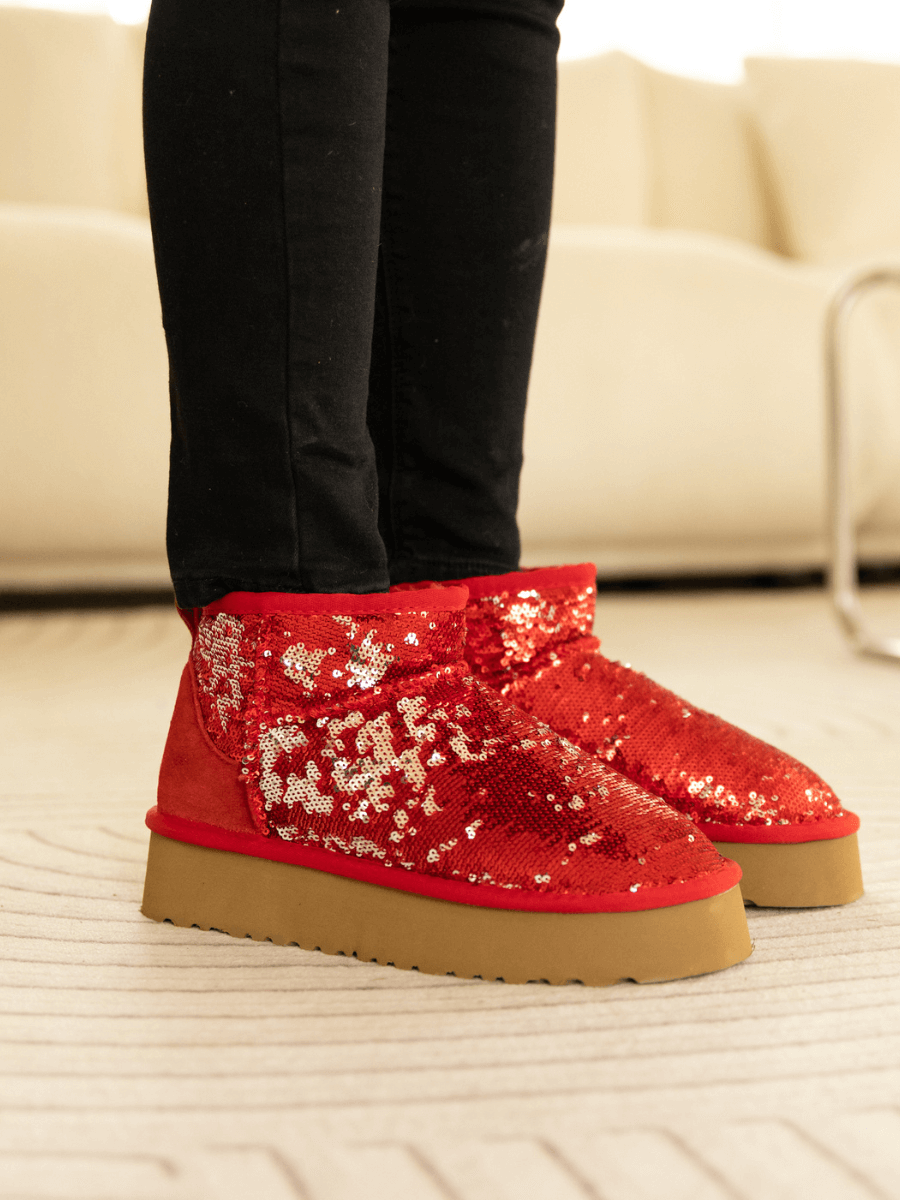 Classic Vintage Boots with a Flattering Fit