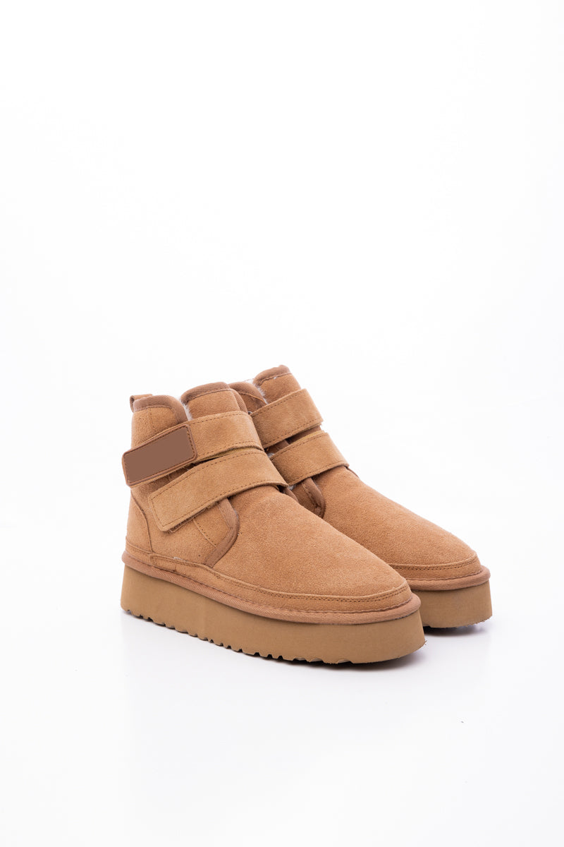 Beautifully Finished Boots in a Timeless Design