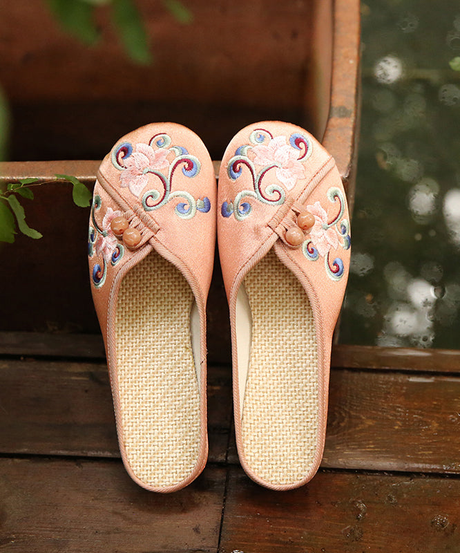 Elegantly Styled Sandals for Everyday Wear