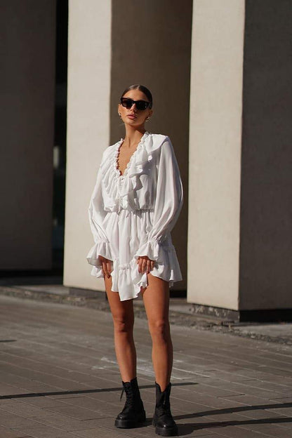 Beautifully Crafted Dress in a Classic Style
