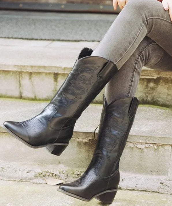 Beautifully Finished Shoes in a Timeless Design