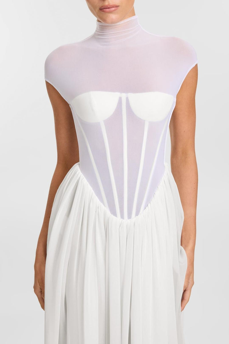 Beautifully Crafted Dress in a Classic Style
