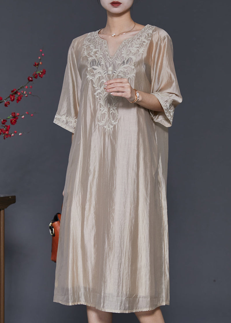 Beautifully Crafted Dress in a Classic Style