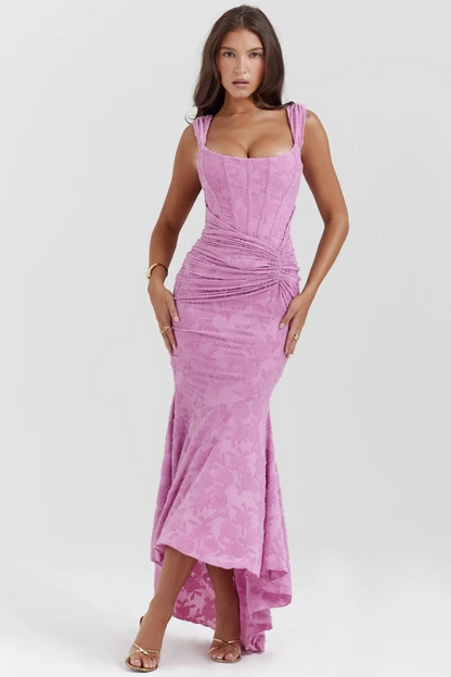 Sophisticated Garment with a Clean Classic Look