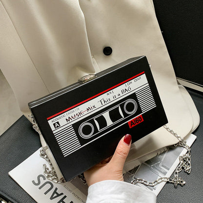 Beautifully Finished Bag in a Timeless Design