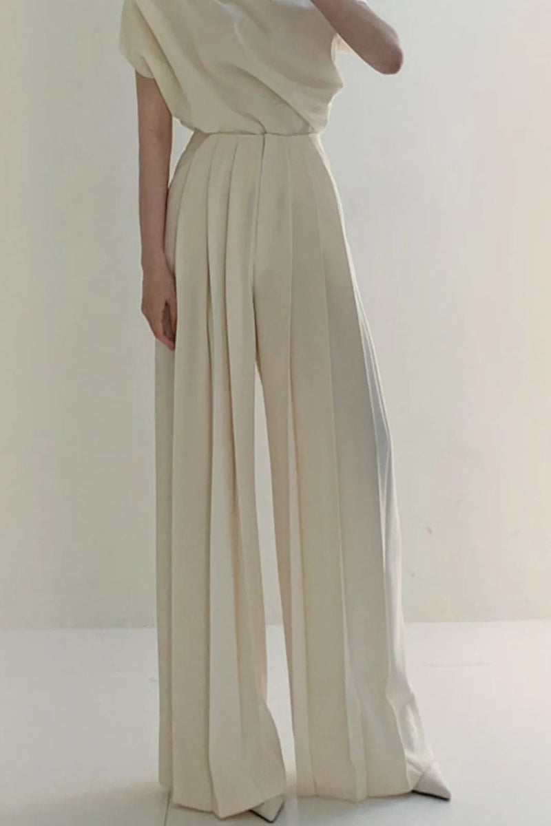 Well Tailored Pants with a Graceful Silhouette