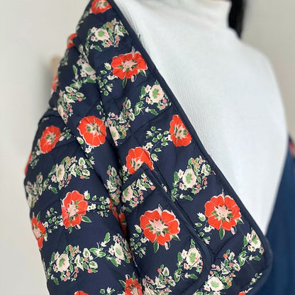 Well Tailored Jacket with a Graceful Silhouette