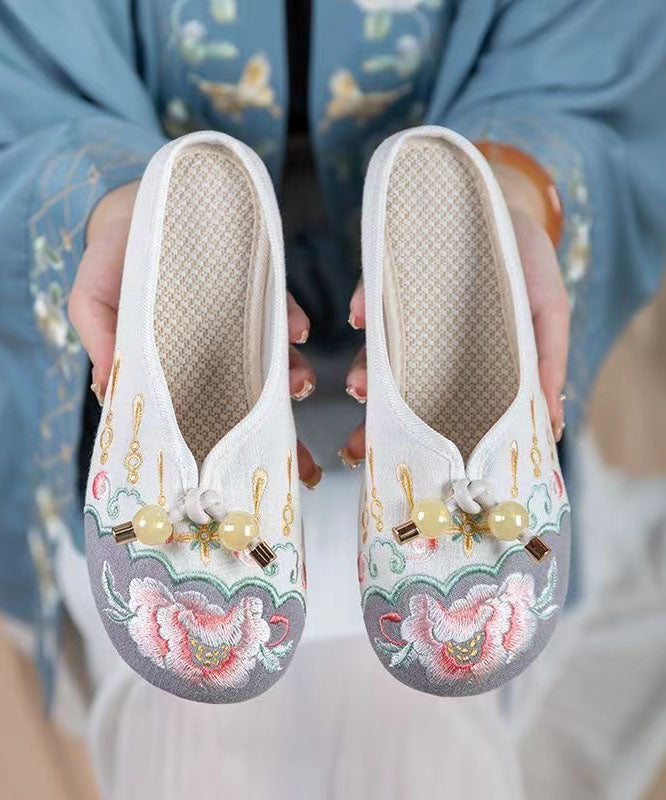 Beautifully Finished Sandals in a Timeless Design
