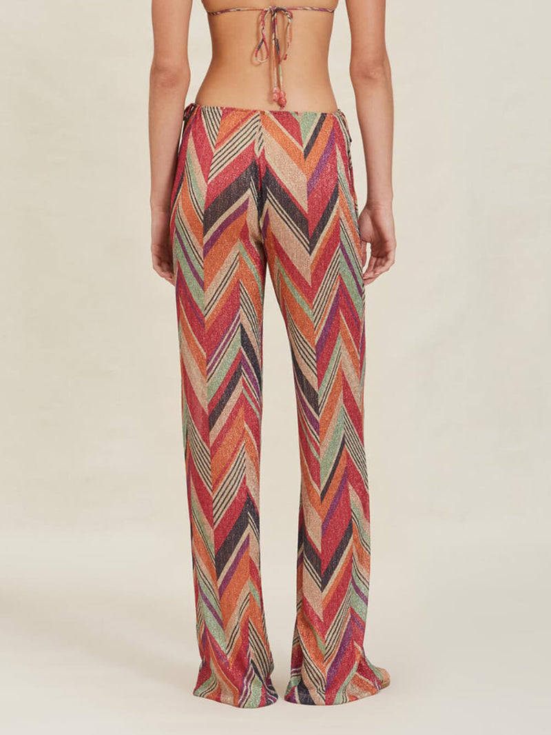 Well Tailored Pants with a Graceful Silhouette