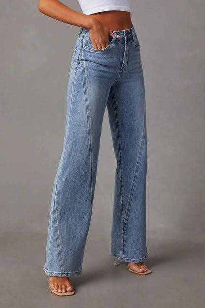 Effortlessly Elegant Pants with a Timeless Design
