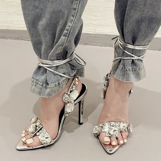 A Vintage Style Heels with Delicate Timeless Details