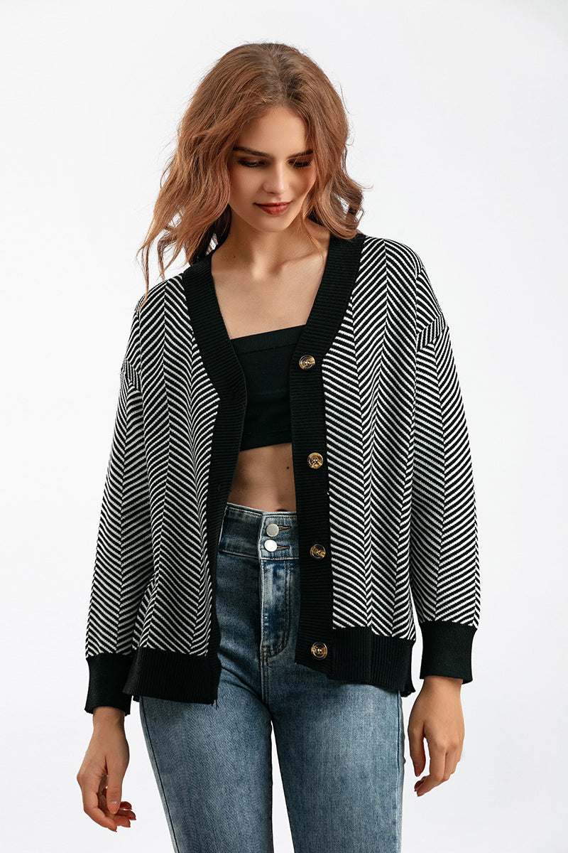 Classic Vintage Sweater with a Flattering Fit