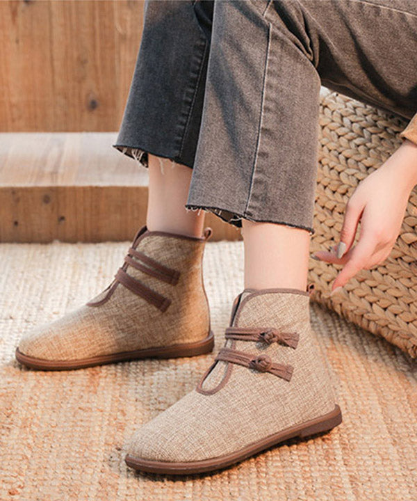 Beautifully Finished Boots in a Timeless Design