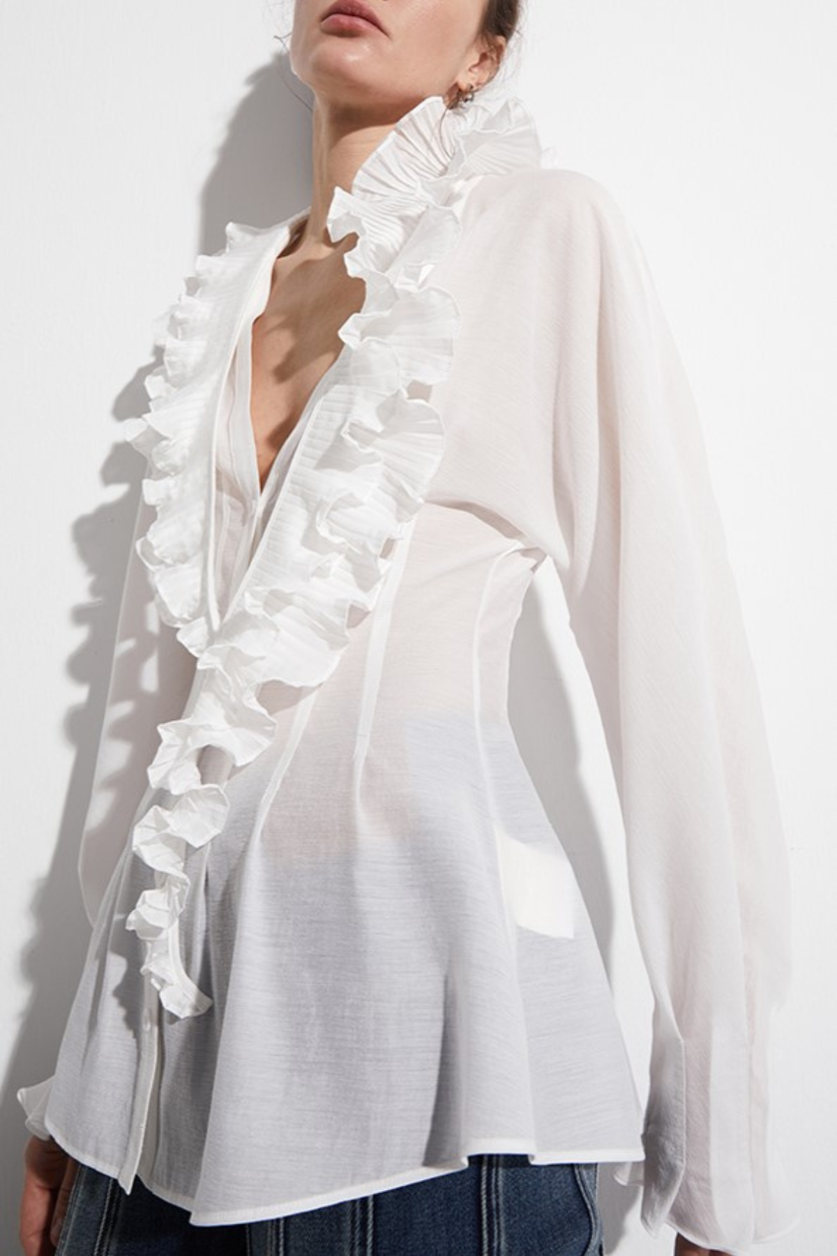 Effortlessly Elegant Shirt with a Timeless Design