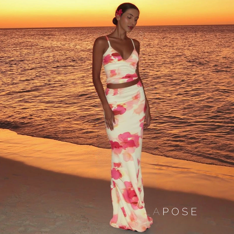 Effortlessly Elegant Garment with a Timeless Design