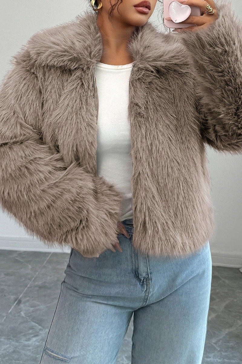 Classic Vintage & Enduringly Stylish Coat
