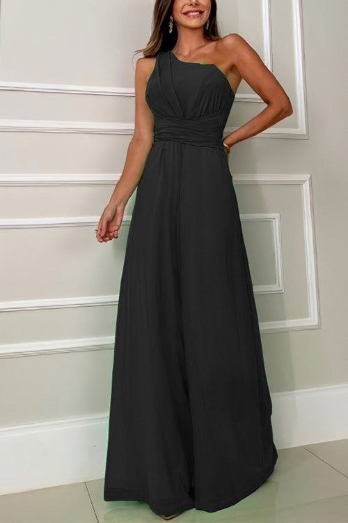 Well Tailored Garment with a Graceful Silhouette