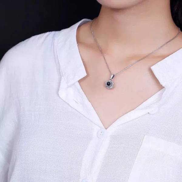 Beautifully Finished Garment in a Timeless Design