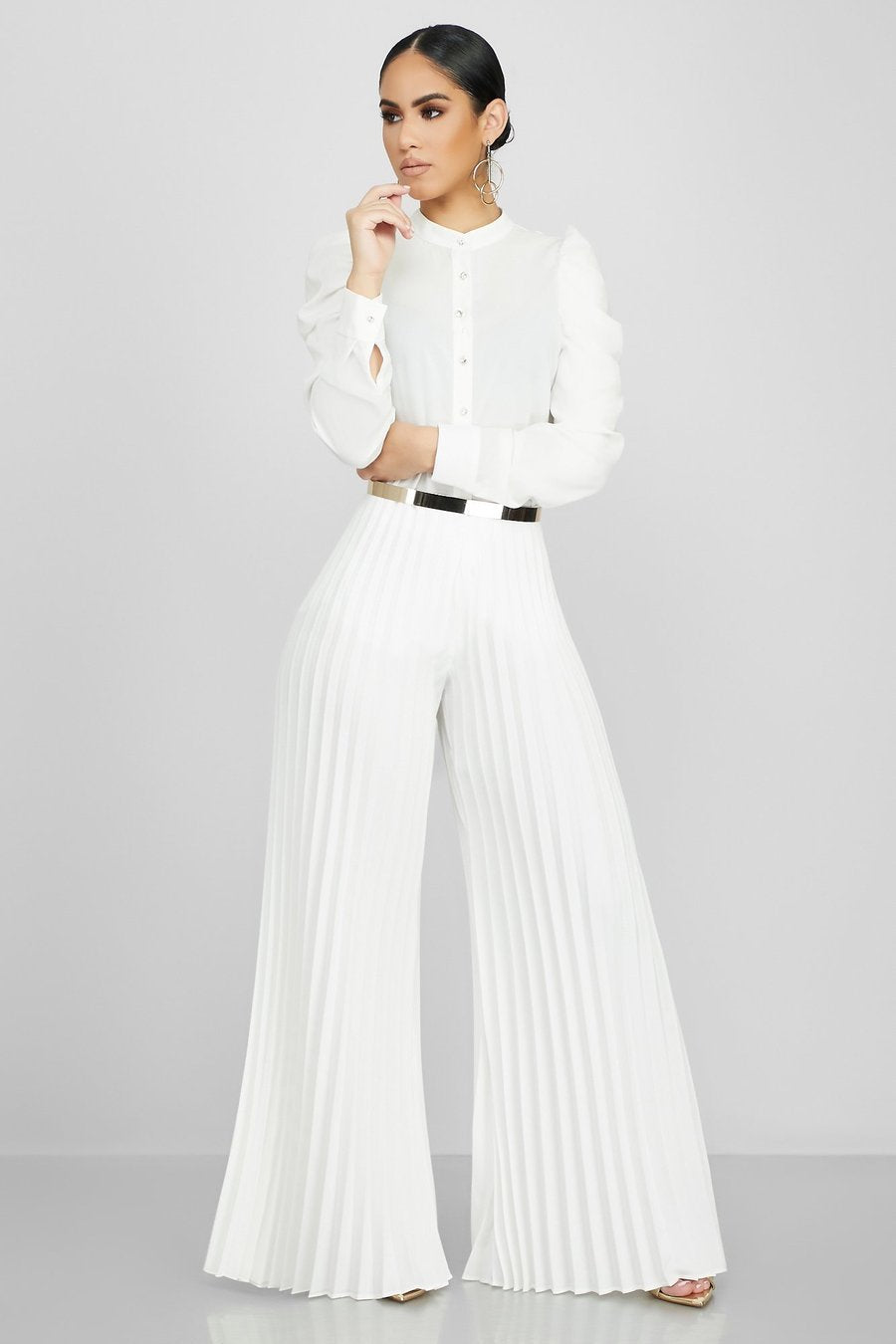 Classic Vintage Pants with a Flattering Fit