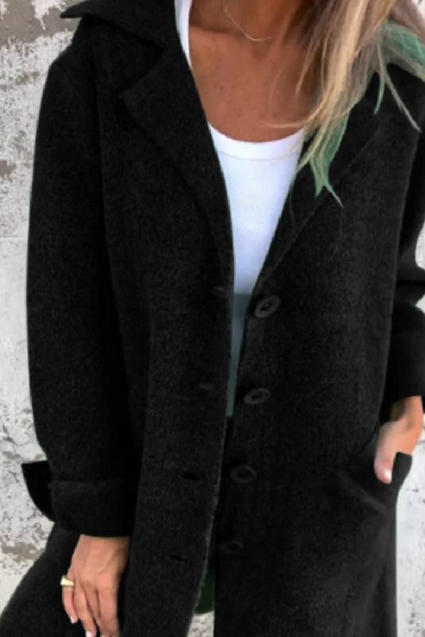 Beautifully Crafted Coat in a Classic Style