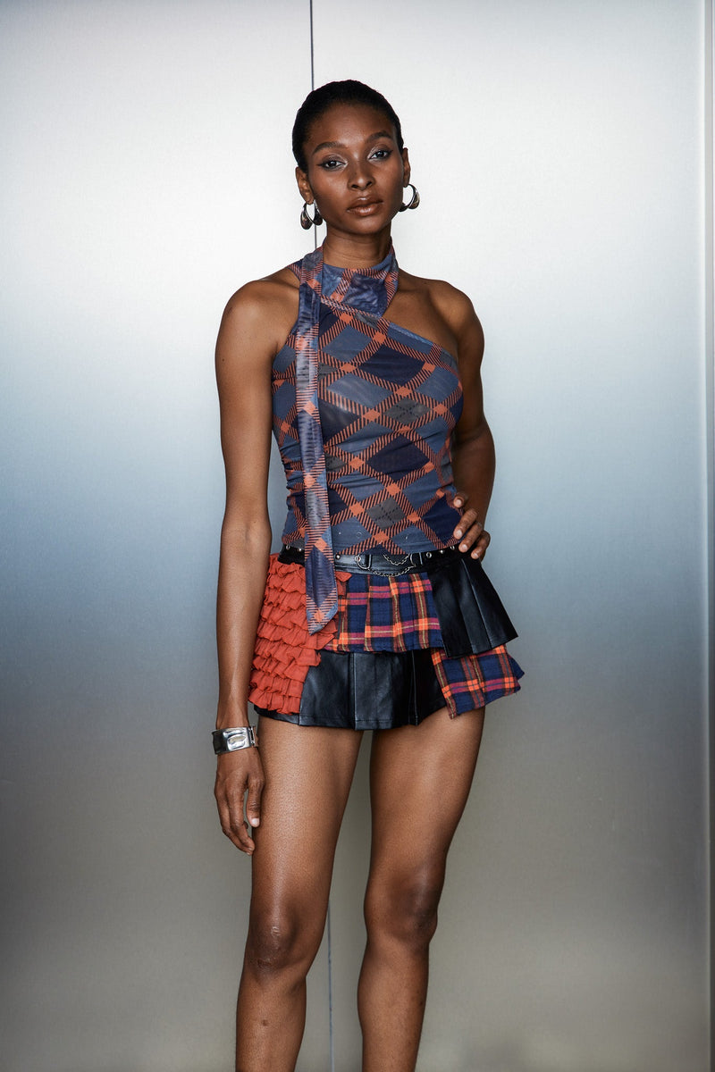 Effortlessly Elegant Top with a Timeless Design