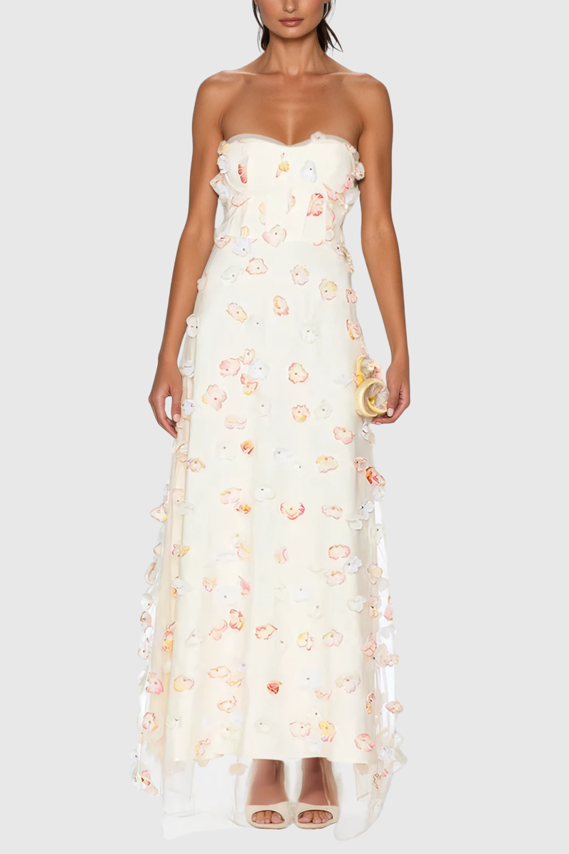 Effortlessly Elegant Dress with a Timeless Design