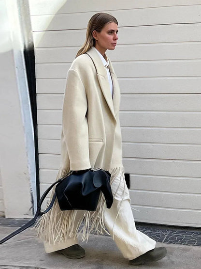 Effortlessly Elegant Coat with a Timeless Design