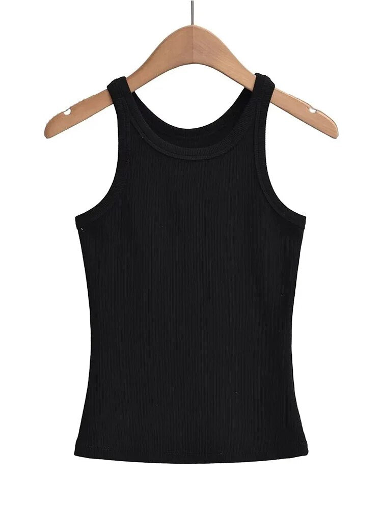 Effortlessly Elegant Top with a Timeless Design