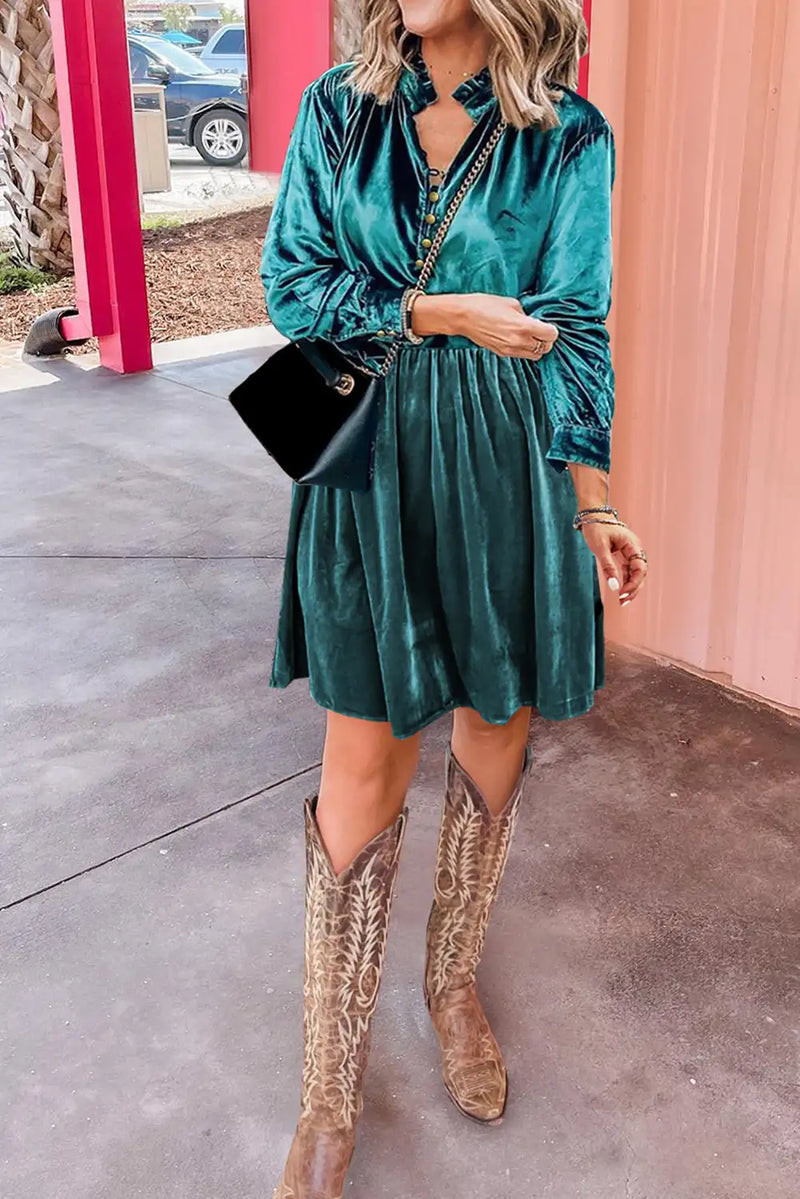 Sophisticated Dress with a Clean Classic Look