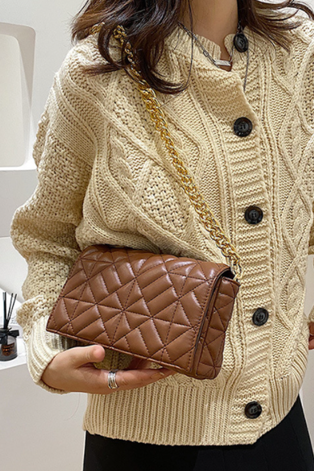 Effortlessly Elegant Bag with a Timeless Design