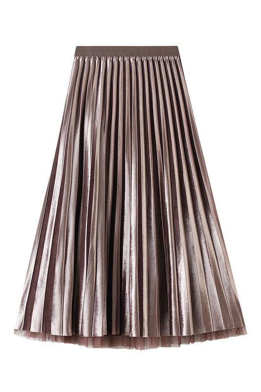 Beautifully Finished Garment in a Timeless Design