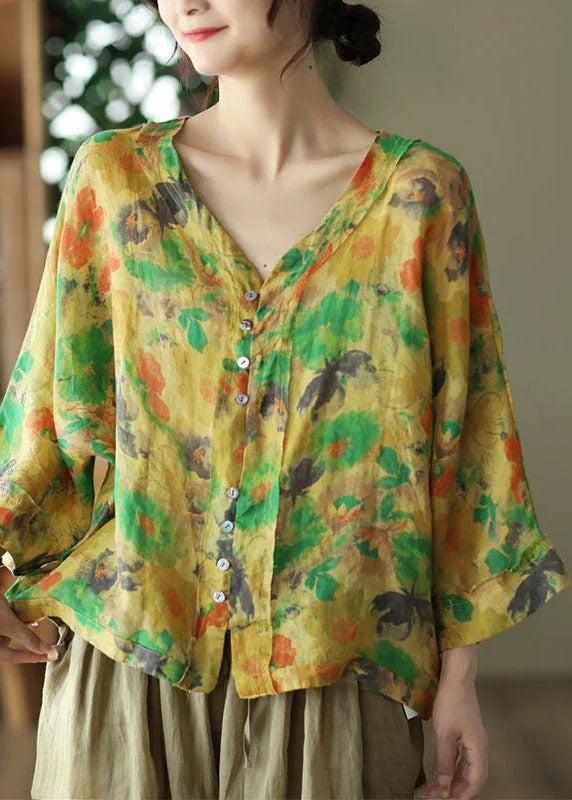 Beautifully Crafted Blouse in a Classic Style