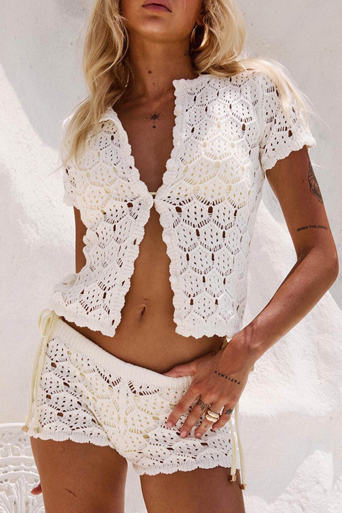 Well Tailored Blouse with a Graceful Silhouette
