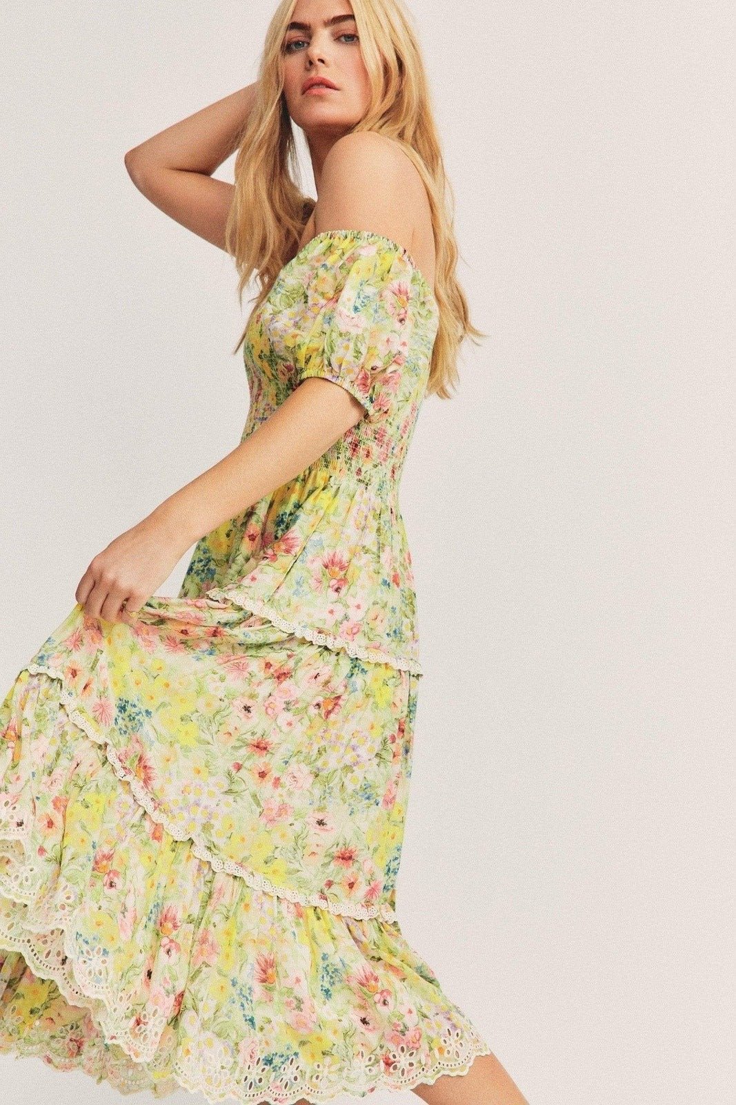 Polished Dress with an Effortless Classic Look