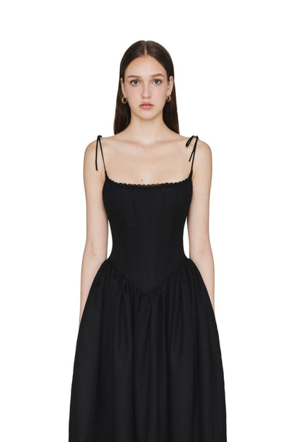 Polished Dress with an Effortless Classic Look