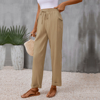 Effortlessly Elegant Trousers with a Timeless Design