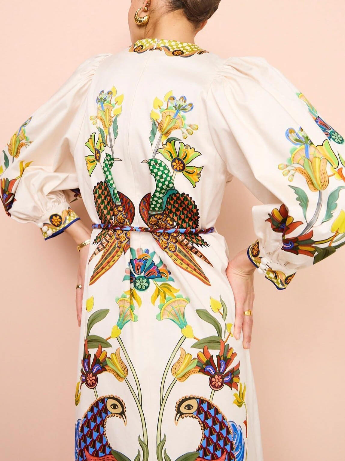 Classic Vintage Dress with a Flattering Fit