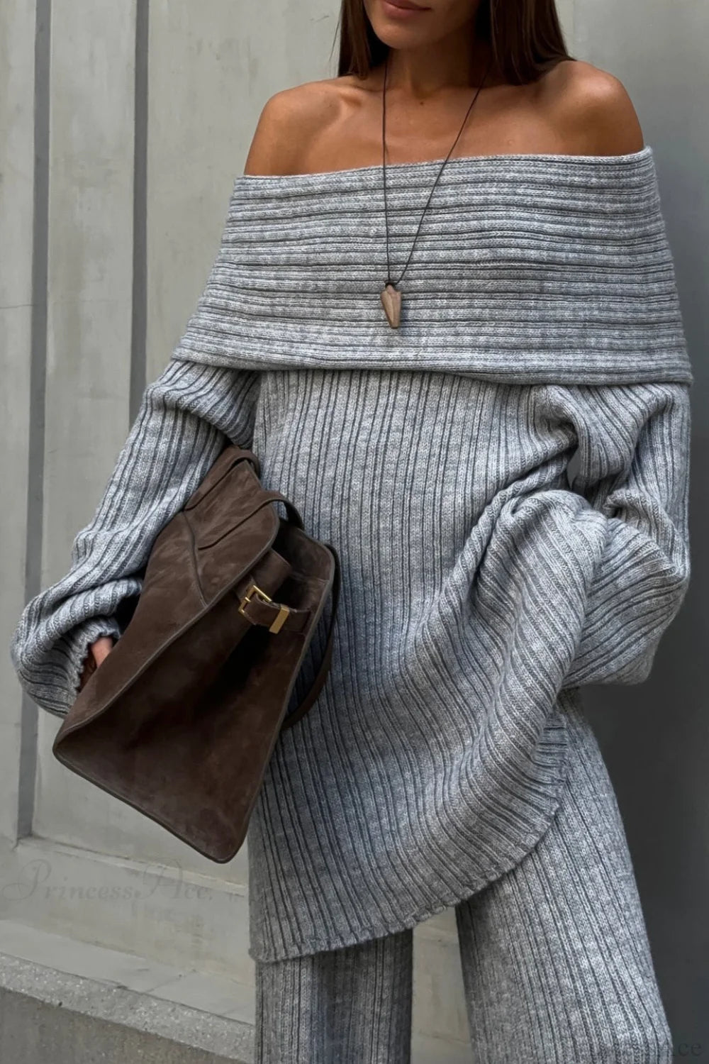 Elegantly Styled Pants for Everyday Wear