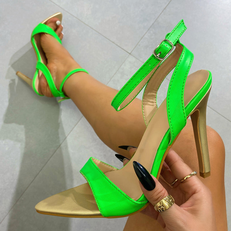 Polished Heels with an Effortless Classic Look