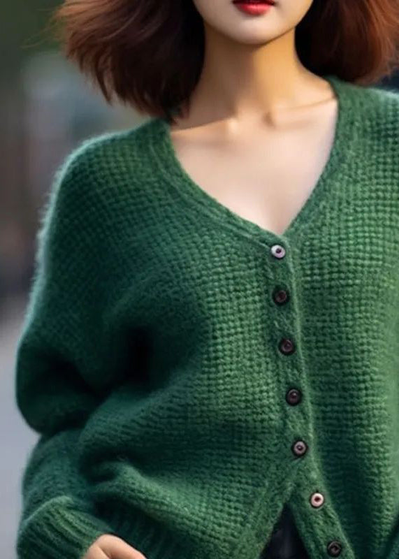 Beautifully Finished Top in a Timeless Design