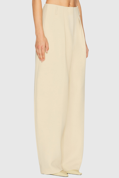 Polished Pants with an Effortless Classic Look