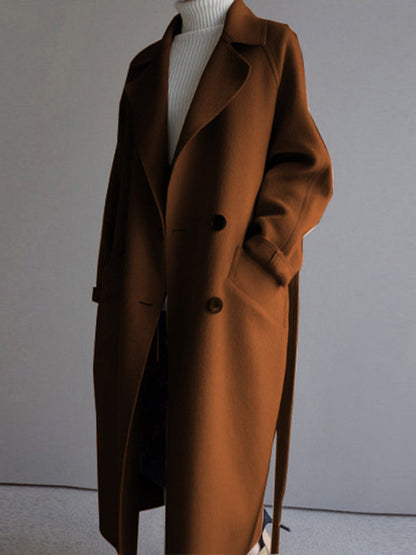 Beautifully Finished Coat in a Timeless Design