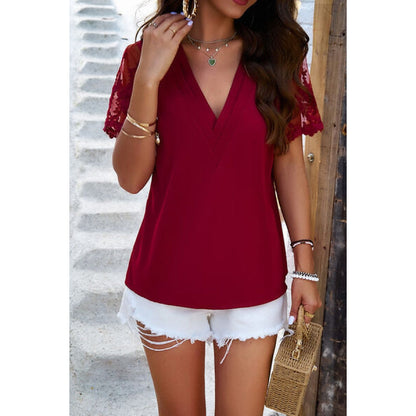 Beautifully Finished T-Shirt in a Timeless Design
